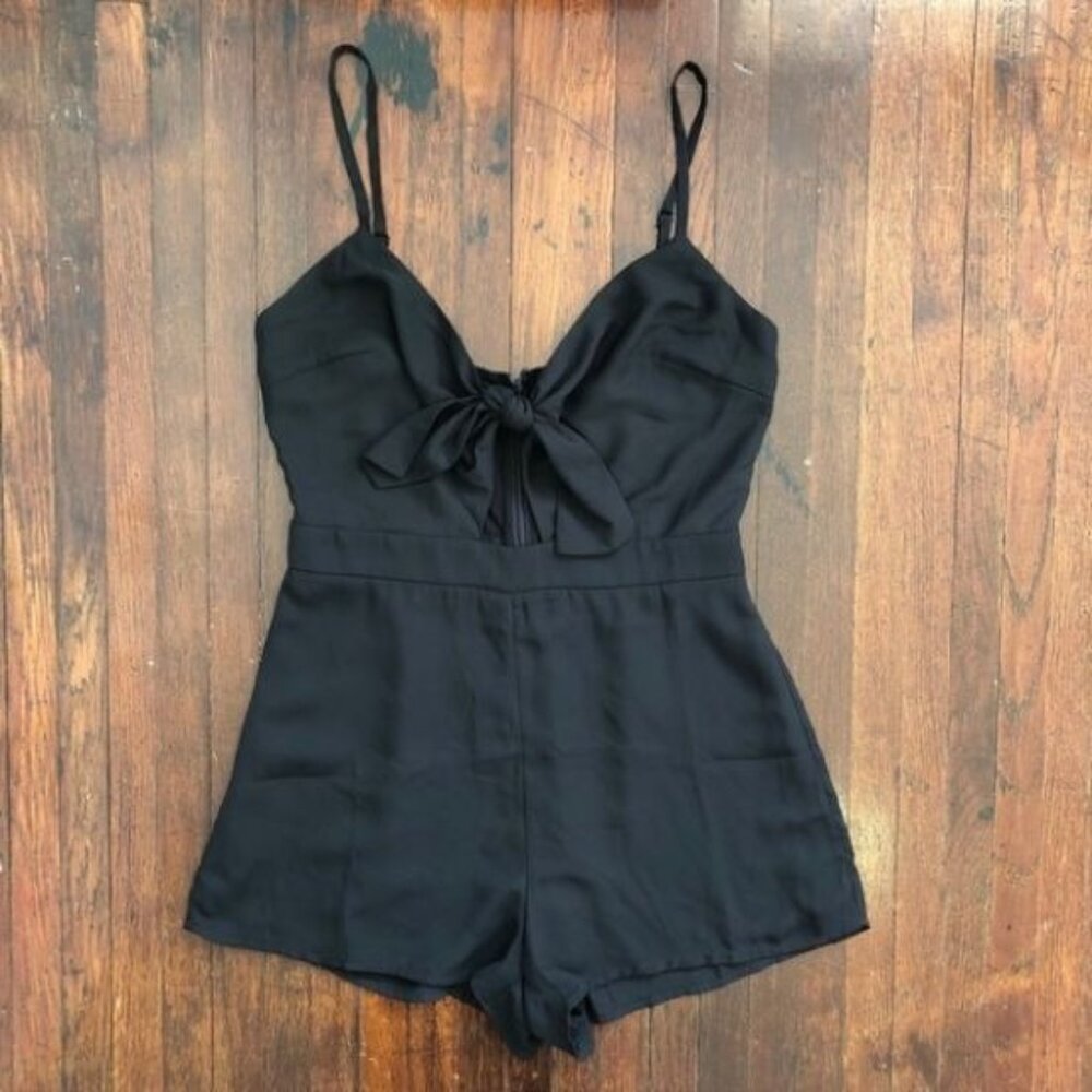 Honey Belle Sleeveless Romper Keyhole Bow Front Medium